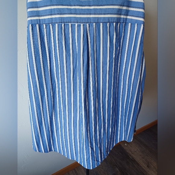 NWT a.n.a Blue and White Stripe Button-down Shirt - Picture 9 of 9